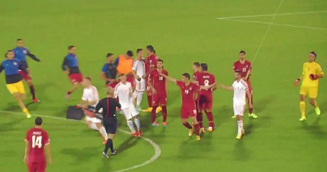 El Serbia-Albania, suspendido por incidentes antes de llegar al descanso (Vídeo)