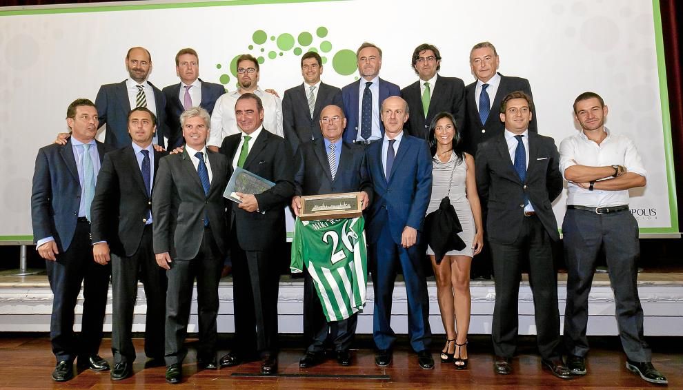 La Fundación Heliópolis se desmarca de la directiva del Betis