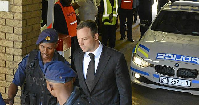 Pistorius podría salir de prisión tras diez meses