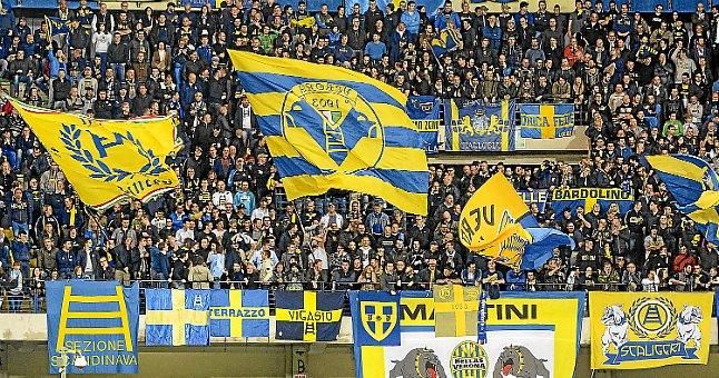El Hellas Verona, sancionado por cánticos racistas