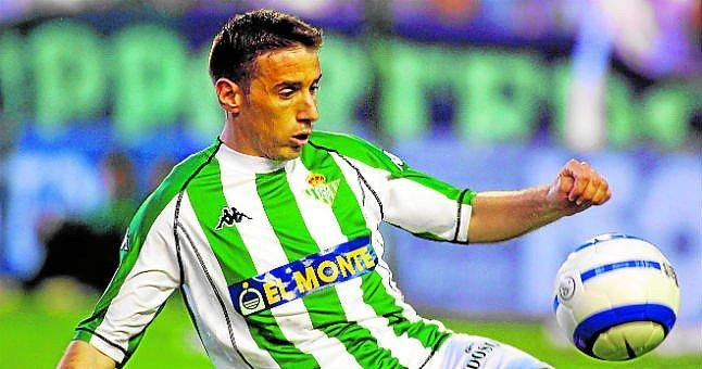 El lateral izquierdo del Betis, carne de inventos y probaturas