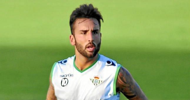 Nono sufre un esguince y no estará ante el Almería