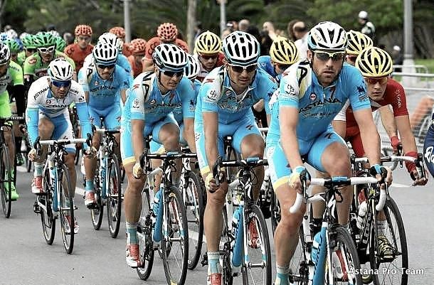 La UCI mantiene excluido al Astana de la World Tour