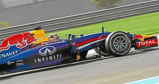 Encontrados en un lago algunos trofeos que robaron de la sede de Red Bull