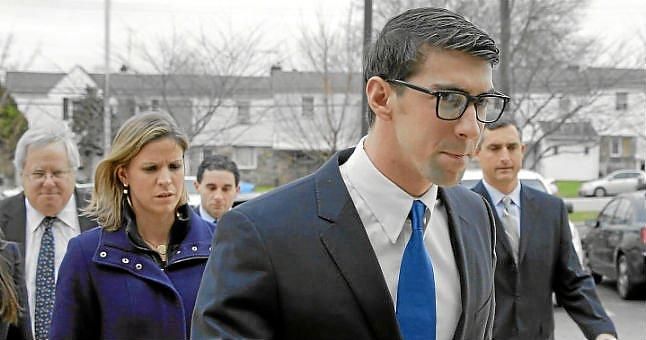 Phelps, condenado a un año de prisión por conducir bebido