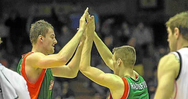 El triplazo de Radicevic, la canasta ´más imposible´