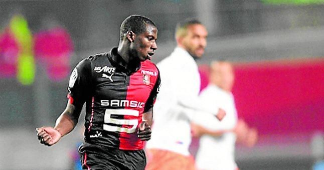 La Premier League infla la puja por Doucouré