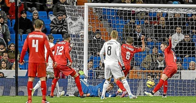 Real Madrid 2-1 Sevilla F.C.: Los blancos se escaparon vivos