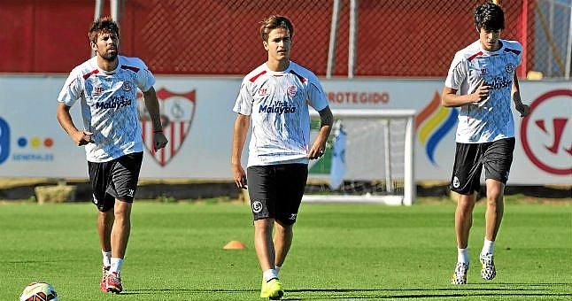 Banega, Pareja y Carlos Fernández, novedades en la lista de Emery