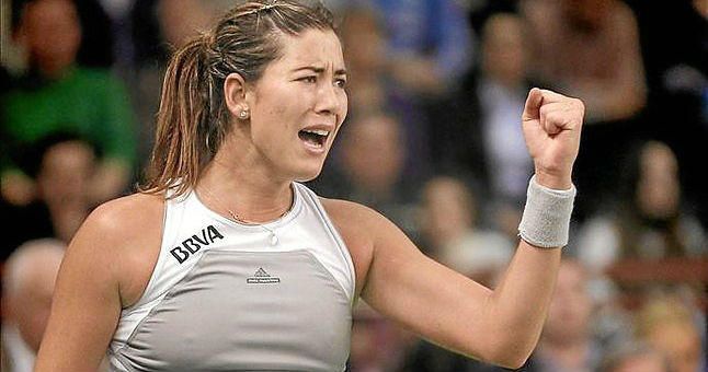 Muguruza vence a Radwanska y confirma su buen momento