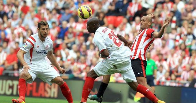 De blanco y con medias rojas en el Borussia Park