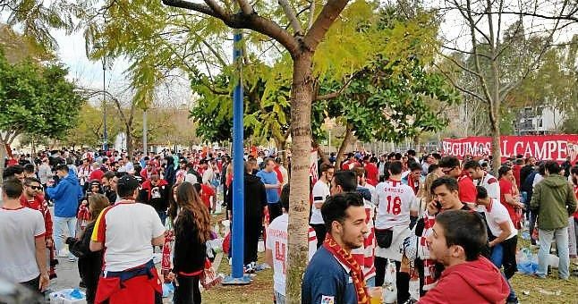 En las calles de Villarreal bajo el lema 'Seguimos al Campeón'