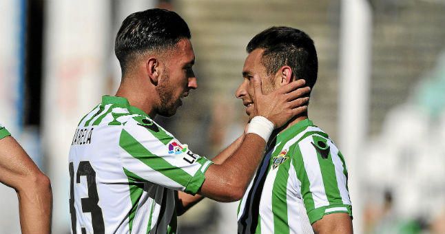 Racing-Real Betis: Santander, penúltima parada hacia Primera