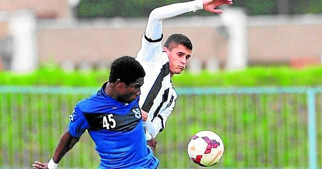 Friday Eze, centímetros pensando en el futuro