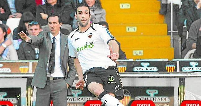 Emery llama a Rami para convencerle