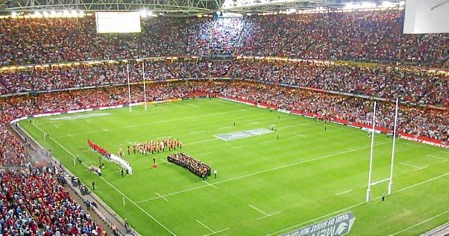 El Millenium y el Friends Arena, sede de las finales de la Champions y la Europa League de 2017