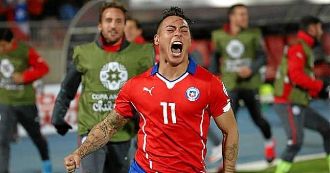 Chile tumba a Perú con un doblete de Vargas y se mete en la final