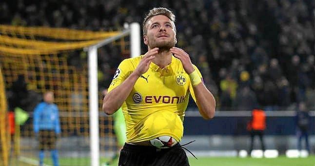 El Sevilla hace un esfuerzo por Immobile