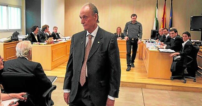 Frenar a Lopera, cosa de 17 béticos