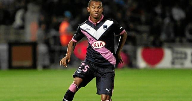 Triaud: "Hemos empezado a negociar con el Sevilla por Mariano"