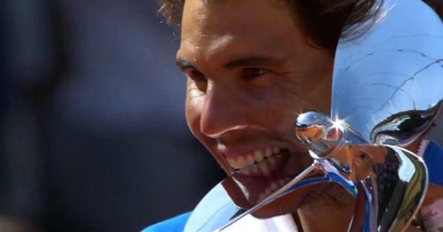 Nadal recupera en Hamburgo su vitola de campeón