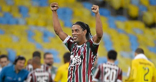 (VÍDEO) Ronaldinho debuta en el Fluminense con victoria sobre el Gremio