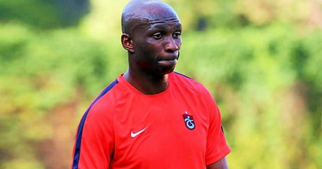 El exsevillista Mbia agradece que Turquía salve a su familia