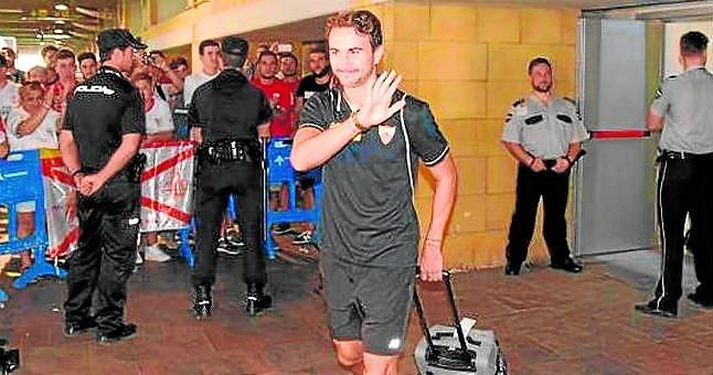 Acuerdo entre Juan Muñoz y el Sevilla para renovar