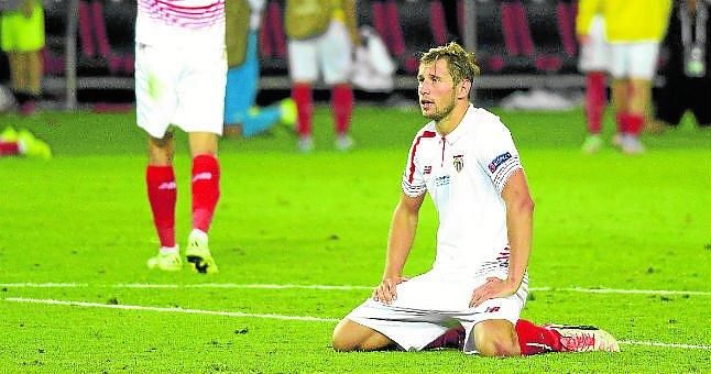 El Arsenal amenaza con un 'clausulazo' sobre Krychowiak