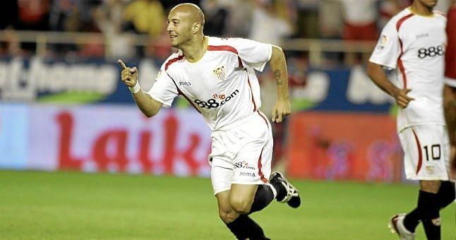 El ex sevillista Chevantón cuelga las botas