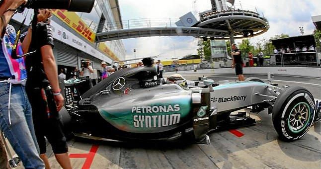 Hamilton vuelve a ser el más rápido en los últimos libres de Monza