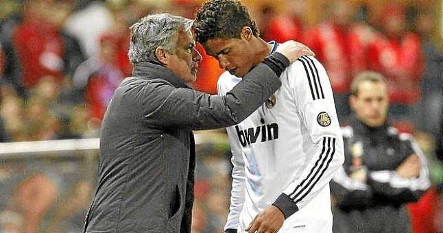 Varane: "Mourinho me dio una patada en el culo... por mi bien"