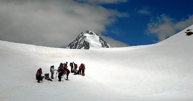 Mueren al menos 5 alpinistas en una avalancha en los Alpes franceses