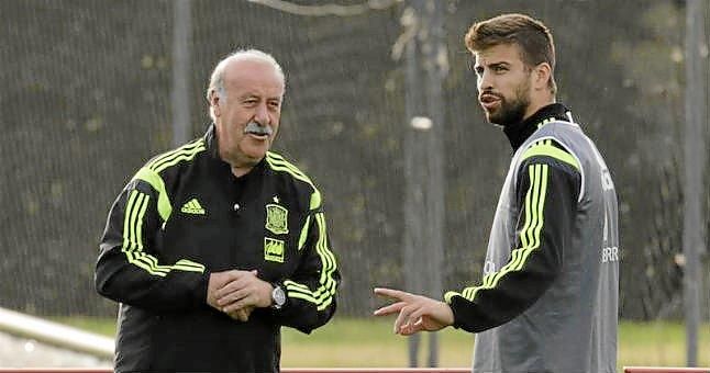 Del Bosque confía en que en Logroño no se repitan los pitos a Piqué