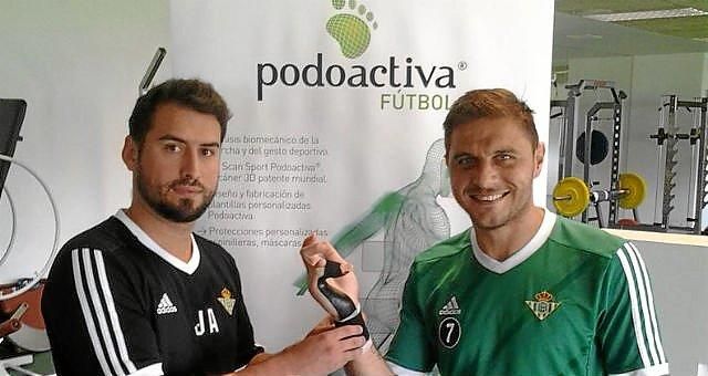 Joaquín se recupera de su fractura con una férula en 3D