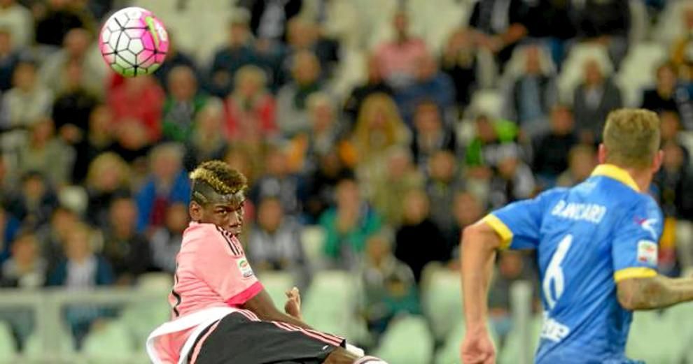 La Juventus cae y recibirá al Sevilla en crisis