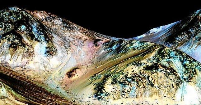 La NASA encuentra evidencias de agua líquida salada en Marte
