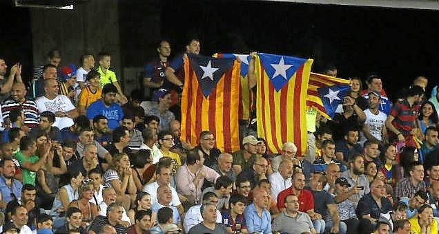 La UEFA será informada sobre la presencia de esteladas en el Camp Nou