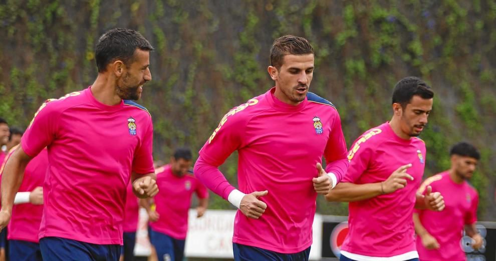 Javi Varas hace historia en Primera