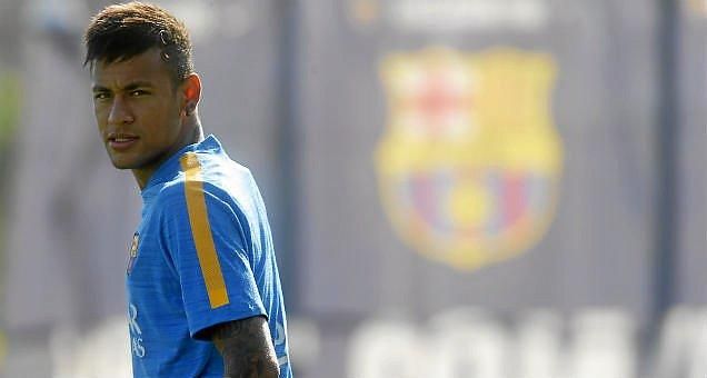 La renovación de Neymar, parada