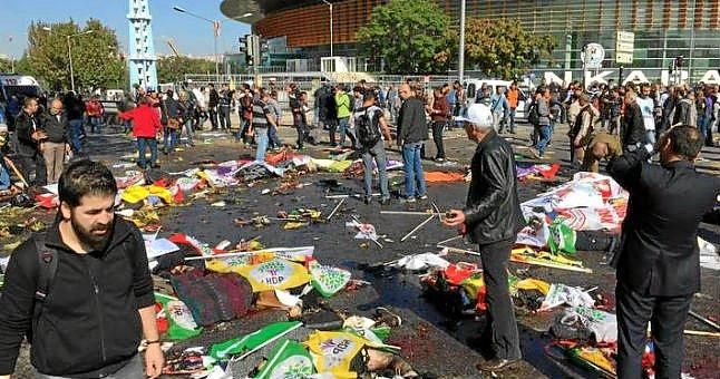 Al menos 20 muertos por un atentado en Ankara