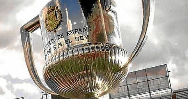 Sevilla y Betis conocerán mañana a sus rivales de Copa