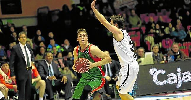 Radicevic pasa por el quirófano