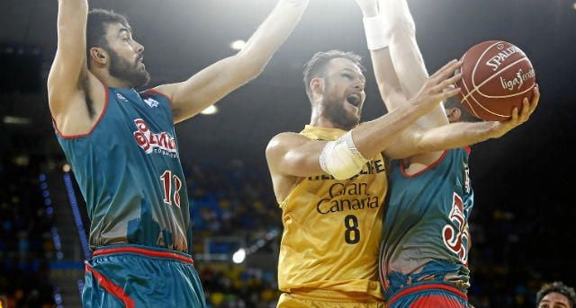 76-67: El Baloncesto Sevilla da la cara al final ante el líder
