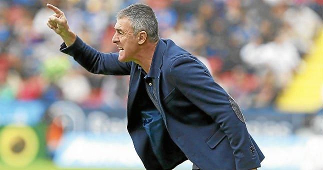 Lucas Alcaraz, destituido como técnico del Levante