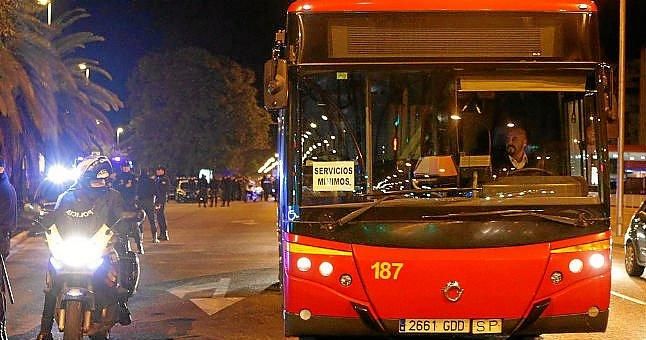 Los buses nocturnos de Tussam circularán hasta las seis de la mañana