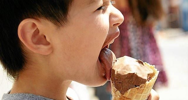 Comer helado ayuda a combatir el estrés