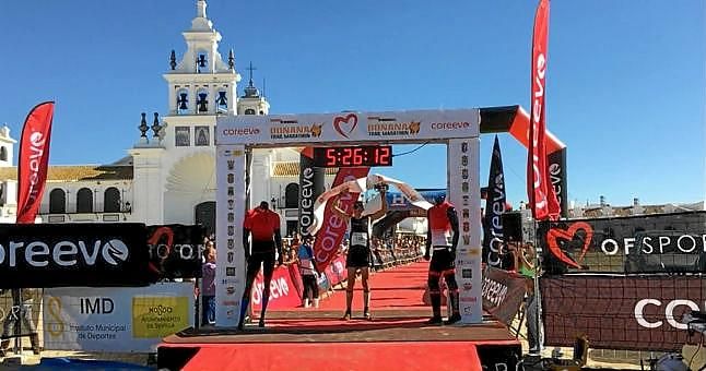 Raúl Delgado se impone en el Doñana Trail Marathon