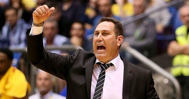 Guy Goodes destituido como entrenador del Maccabi