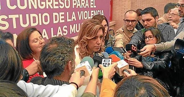 Susana Díaz afirma que se consumará un "atentado a la democracia" con la declaración independentista en Cataluña